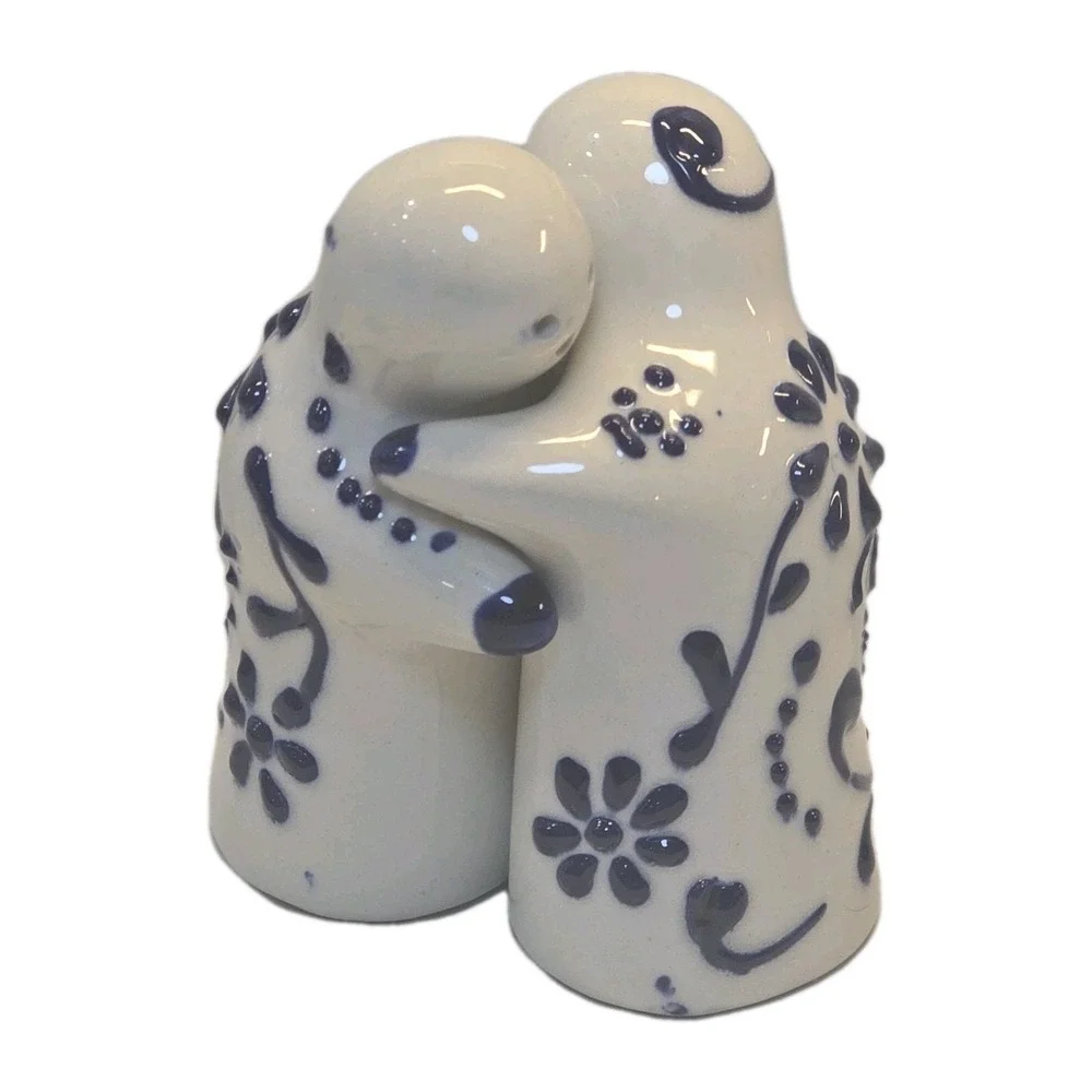 Hugging Salt And Pepper Shaker Set Ceramic Blue White Ghost Cottage Novelty Gift